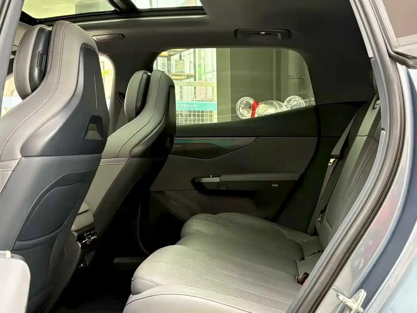 Lynk & Co 07 EM-P 2024 Model EM-P 126L Long Range Intelligent Driving Ultra — миниатюра 14