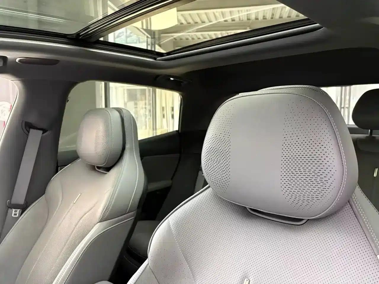 Lynk & Co 07 EM-P 2024 Model EM-P 126L Long Range Intelligent Driving Ultra — миниатюра 17