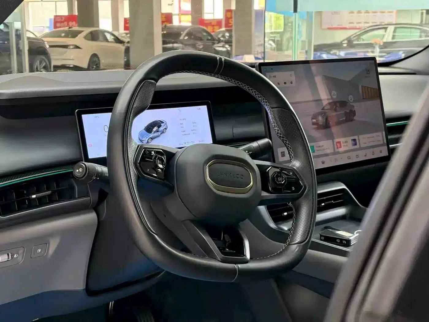 Lynk & Co 07 EM-P 2024 Model EM-P 126L Long Range Intelligent Driving Ultra — миниатюра 18