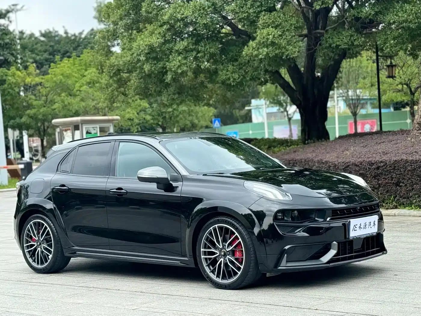 Lynk & Co 02 Hatchback 2021 2.0TD Halo Driving Package Edition — миниатюра 3