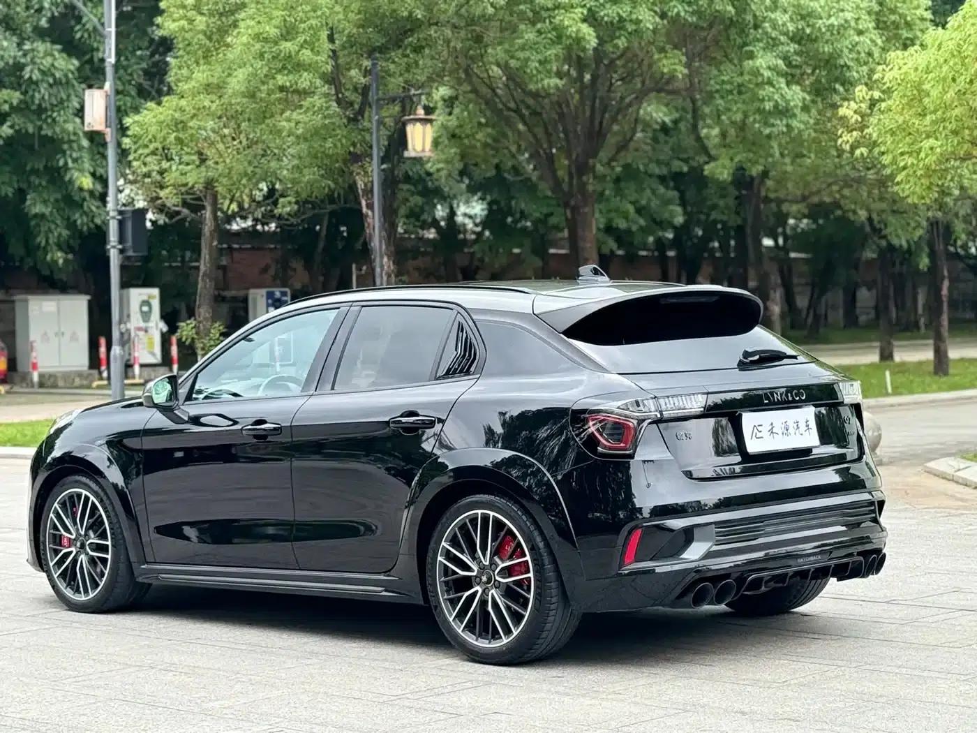 Lynk & Co 02 Hatchback 2021 2.0TD Halo Driving Package Edition — миниатюра 9