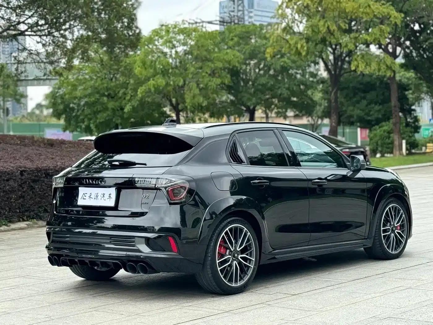 Lynk & Co 02 Hatchback 2021 2.0TD Halo Driving Package Edition — миниатюра 10
