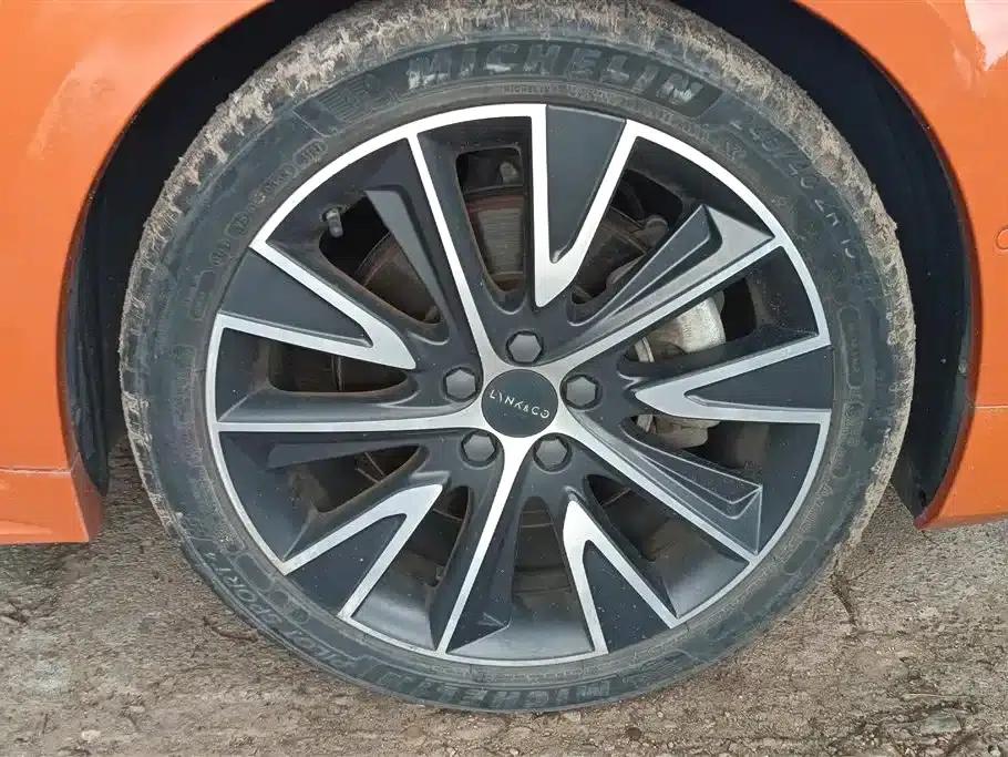 Lynk & Co 02 Hatchback 2021 2.0TD Halo — миниатюра 6