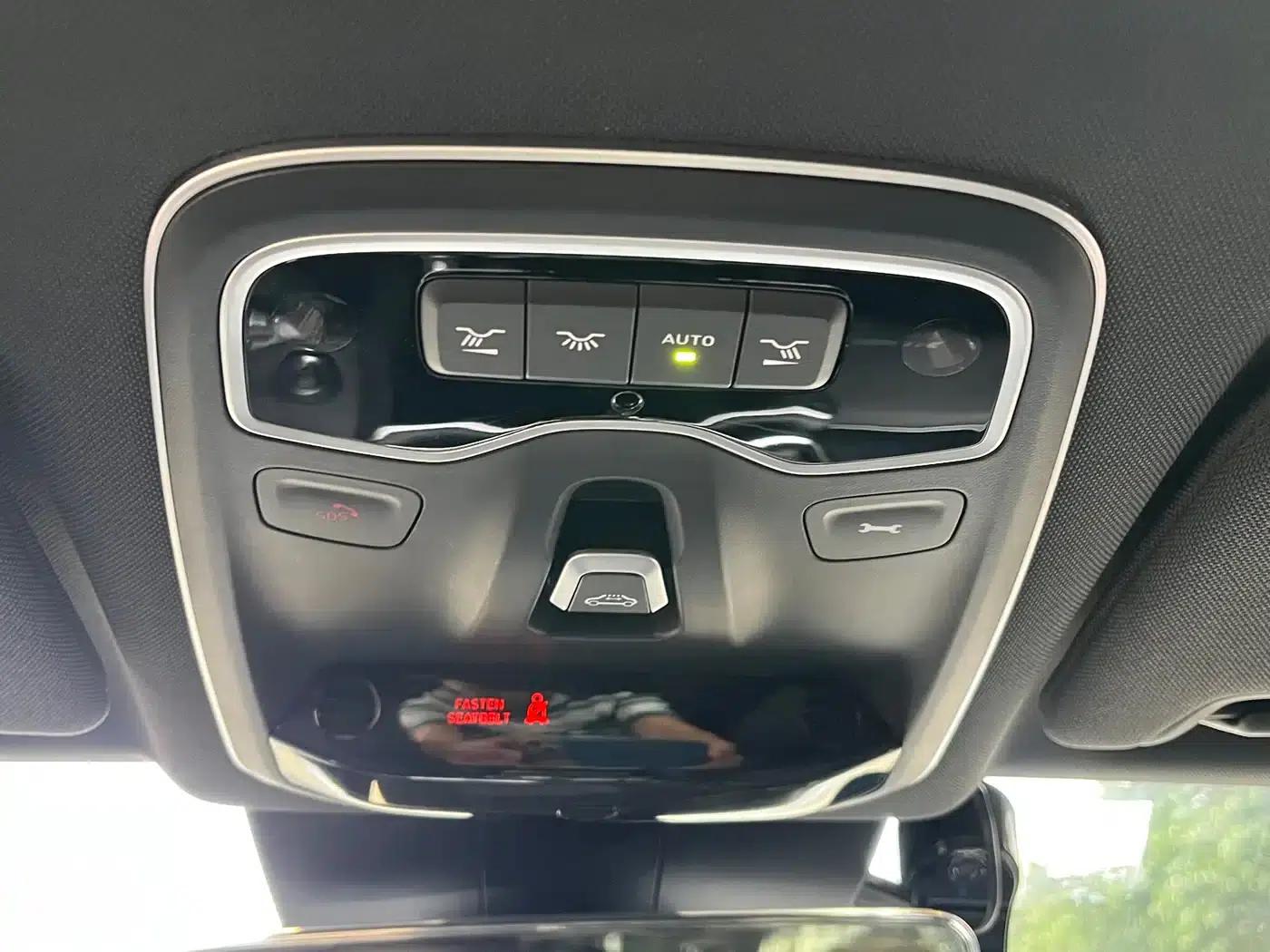 Lynk & Co 03 PHEV 2021 1.5T Pro — миниатюра 15