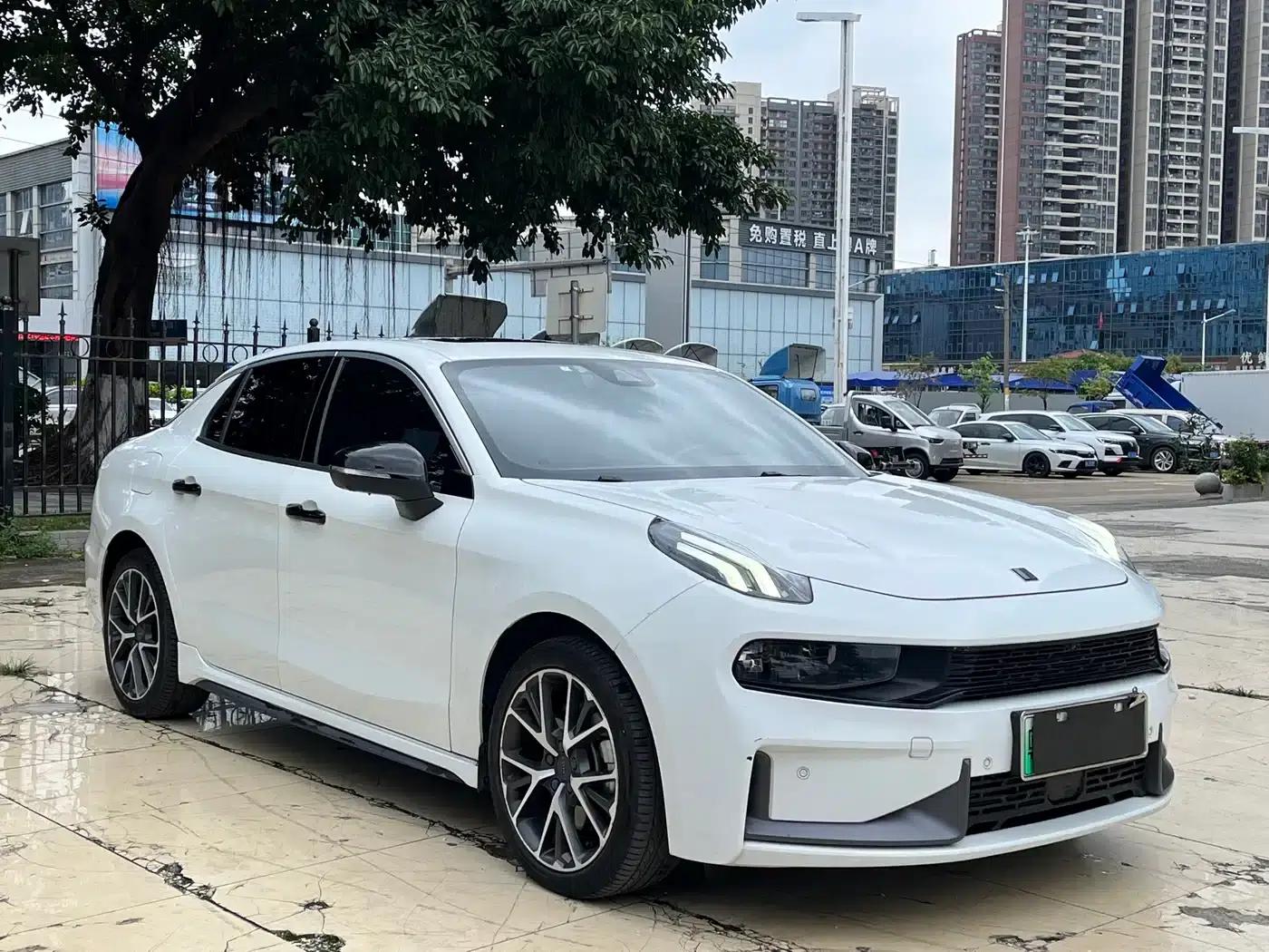 Lynk & Co 03 PHEV 2021 1.5T Pro — миниатюра 3