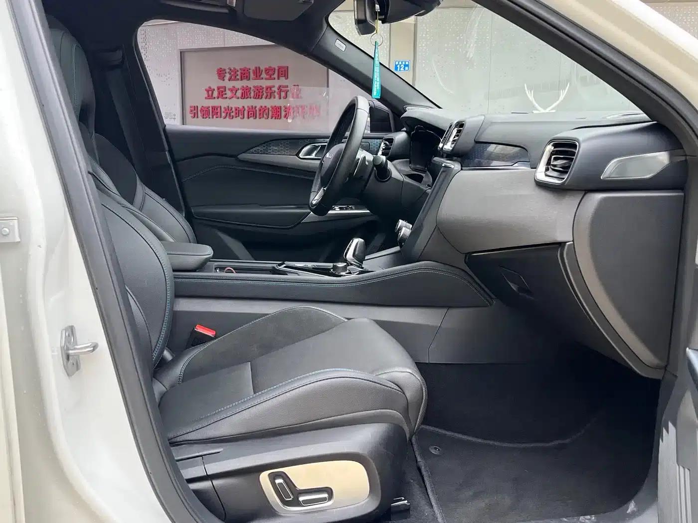 Lynk & Co 03 PHEV 2021 1.5T Pro — миниатюра 22