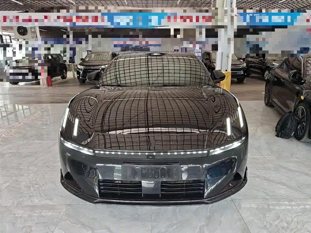 Lynk & Co 10 2025 240 AWD Ultra — миниатюра 3