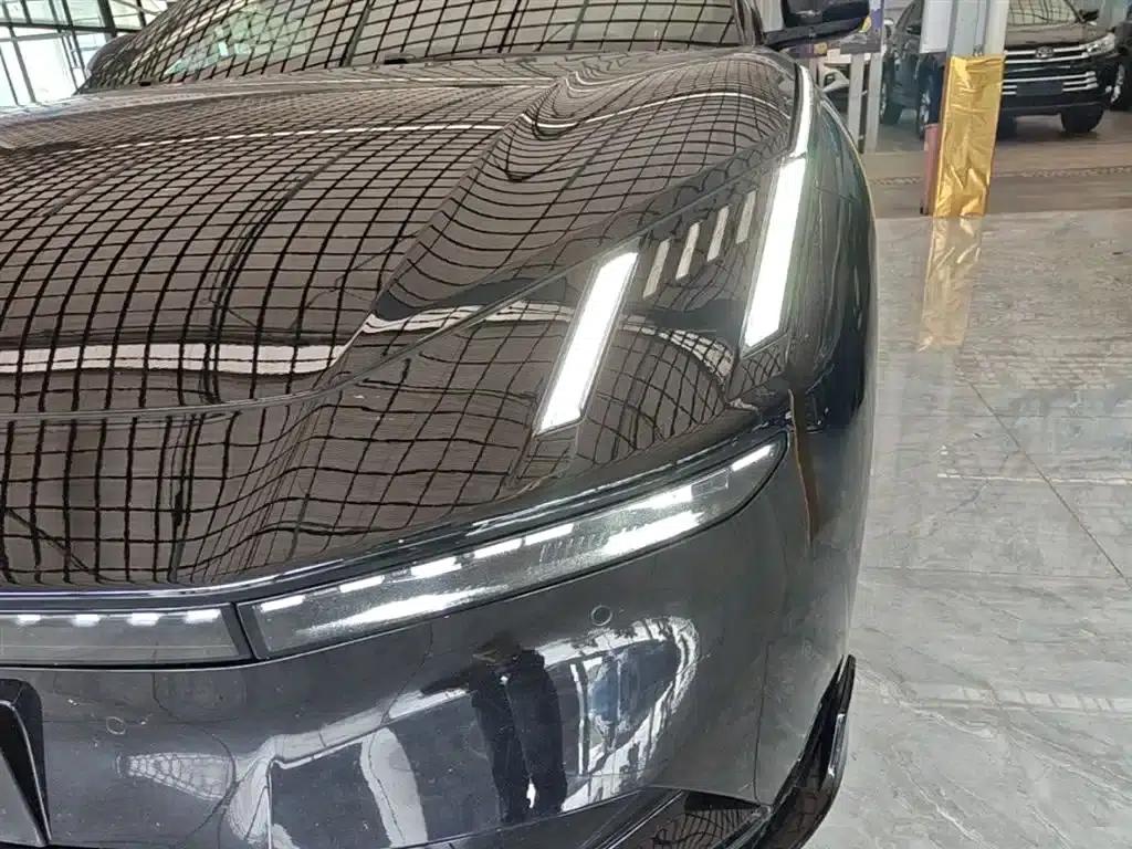 Lynk & Co 10 2025 240 AWD Ultra — миниатюра 24