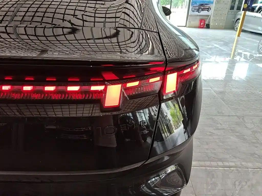Lynk & Co 10 2025 240 AWD Ultra — миниатюра 8