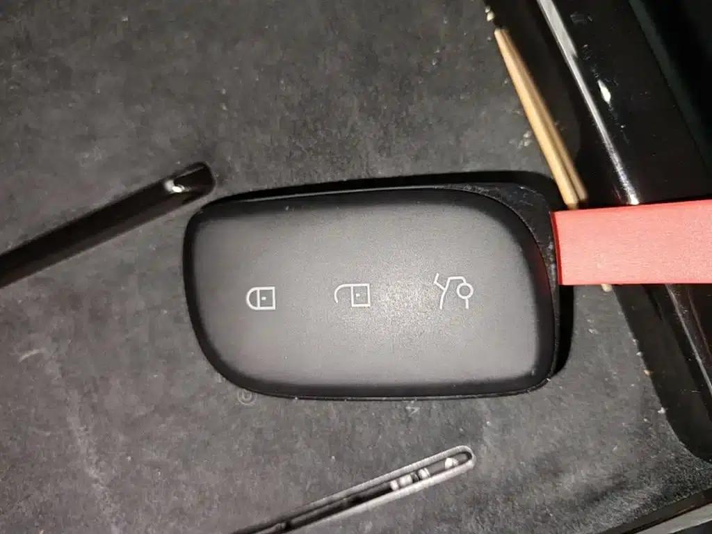 Lynk & Co 10 2025 240 AWD Ultra — миниатюра 9