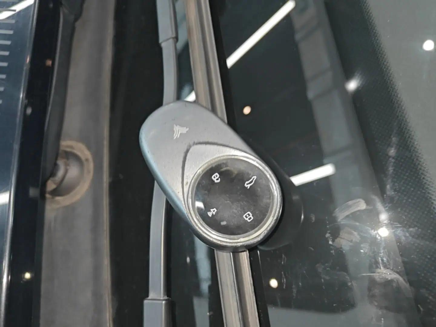 NETA S 2023 Pure Electric 520km Rear-Drive Lite Version — миниатюра 12