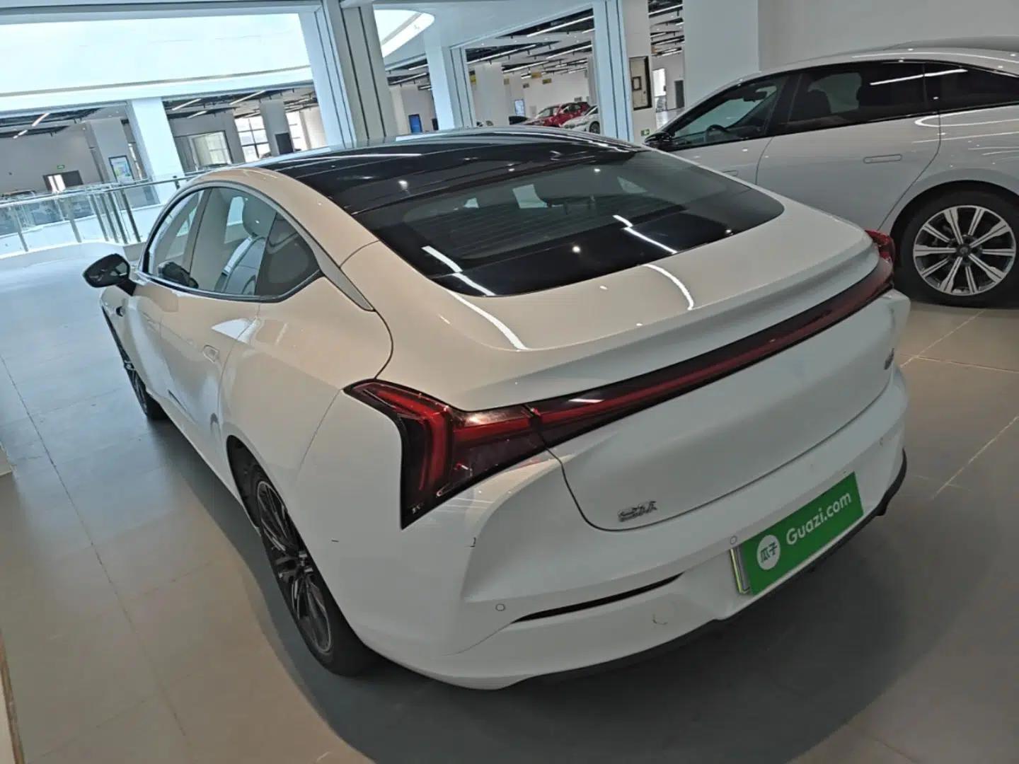 NETA S 2023 Pure Electric 520km Rear-Drive Lite Version — миниатюра 4