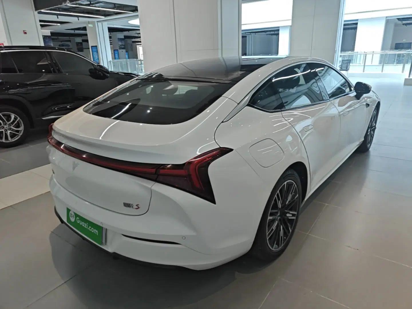 NETA S 2023 Pure Electric 520km Rear-Drive Lite Version — миниатюра 6