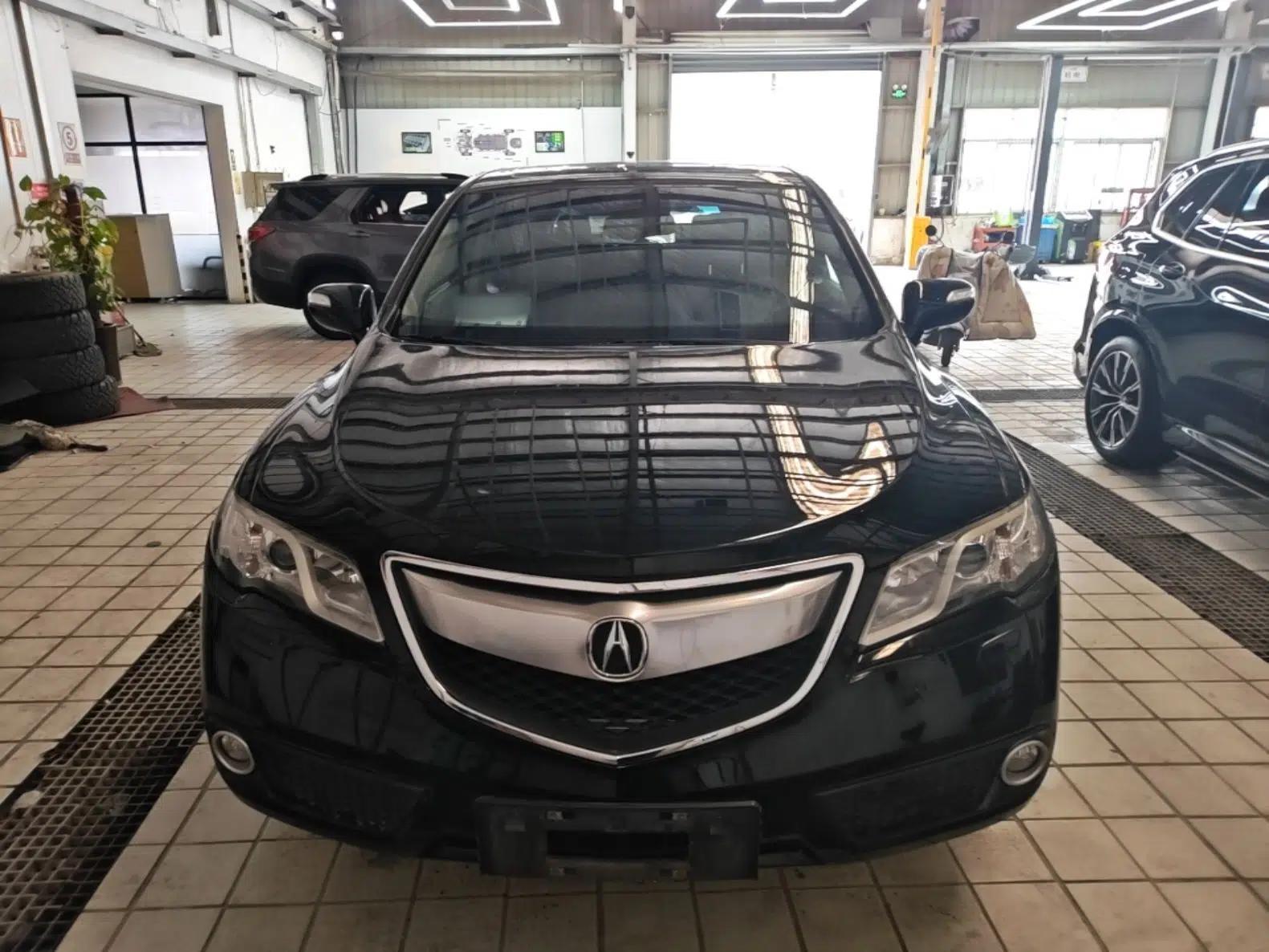 Acura RDX 2013 3.0L Two-Wheel Drive Elite Edition — миниатюра 2