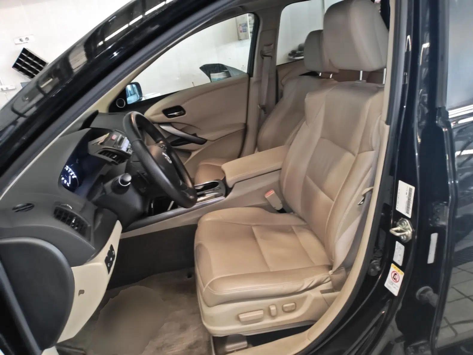 Acura RDX 2013 3.0L Two-Wheel Drive Elite Edition — миниатюра 18