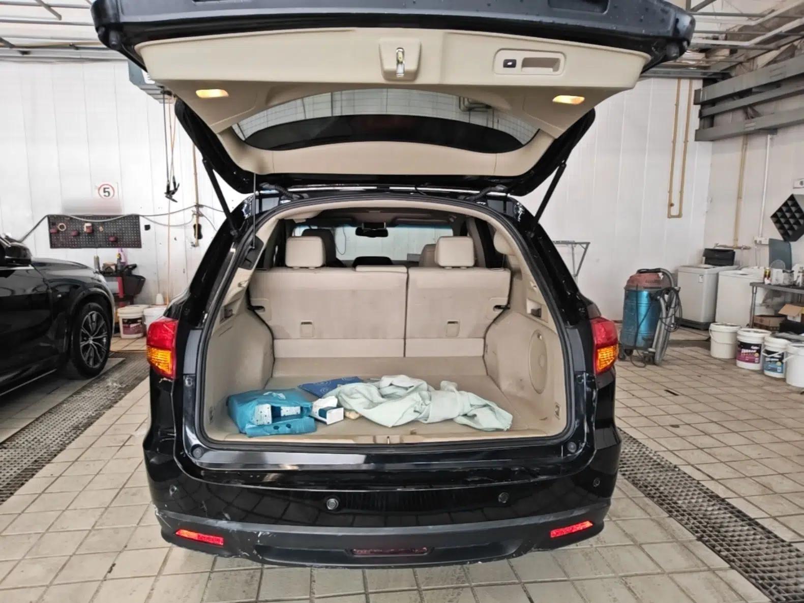 Acura RDX 2013 3.0L Two-Wheel Drive Elite Edition — миниатюра 22