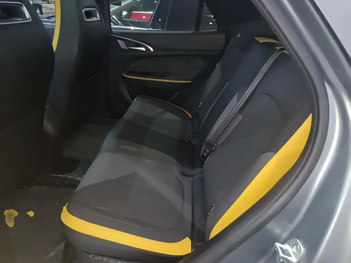 ORA Good Cat GT 2023 Mulan Edition 401km Prestige Version — миниатюра 20