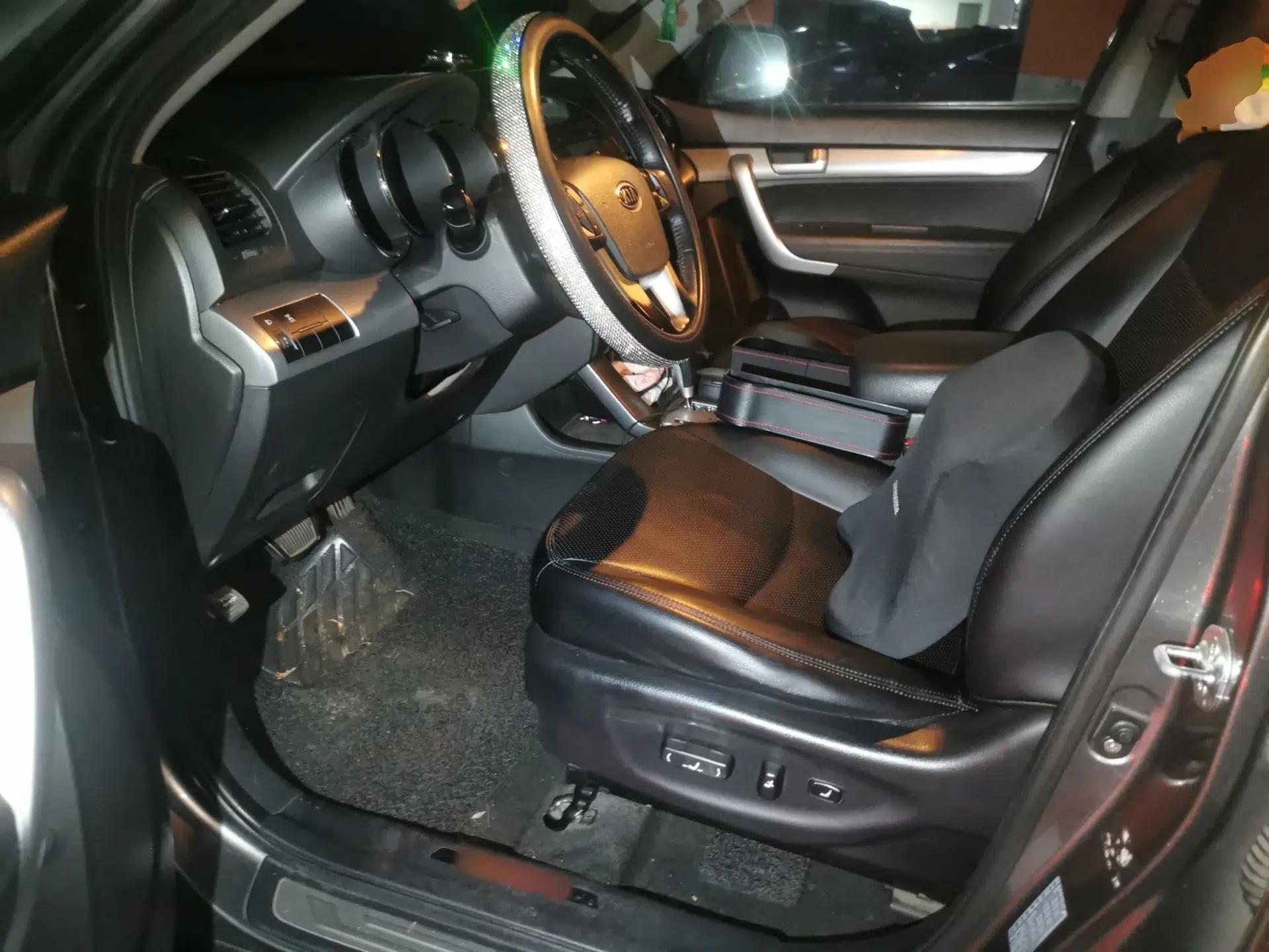 Kia Sorento 2012 2.4L Gasoline Comfort Edition — миниатюра 17
