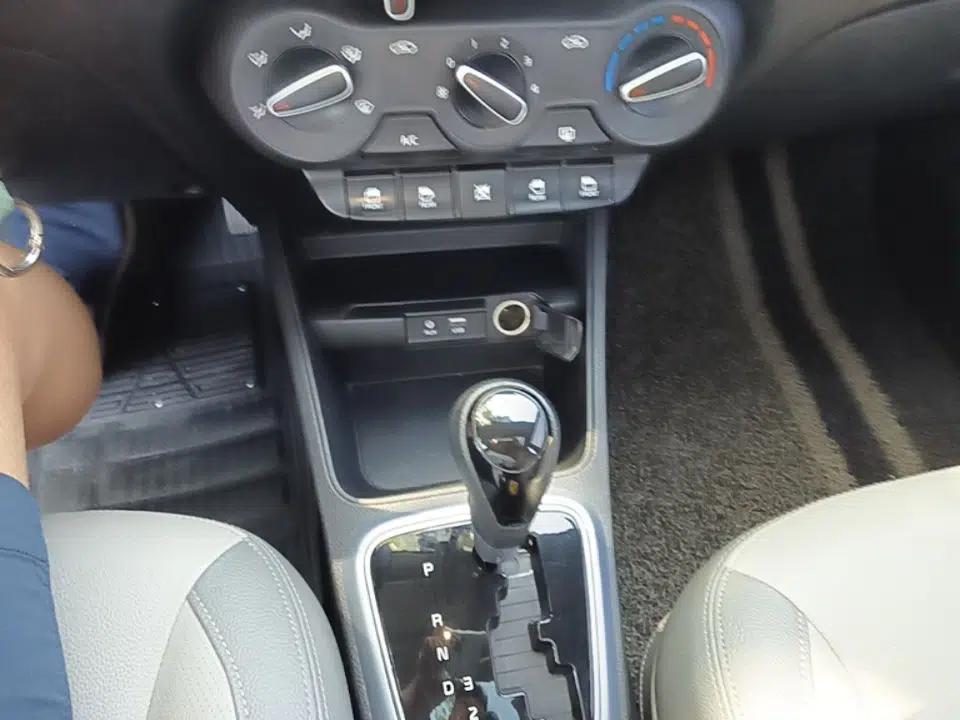 Kia Pegas 2017 1.4L Automatic Value Edition — миниатюра 17