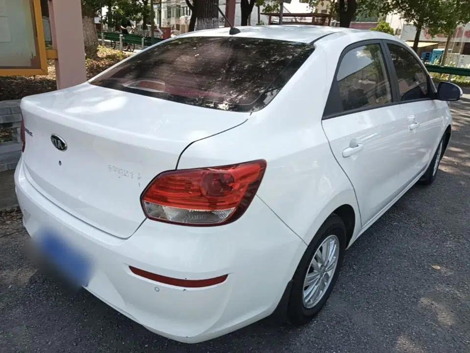 Kia Pegas 2017 1.4L Automatic Value Edition — миниатюра 6