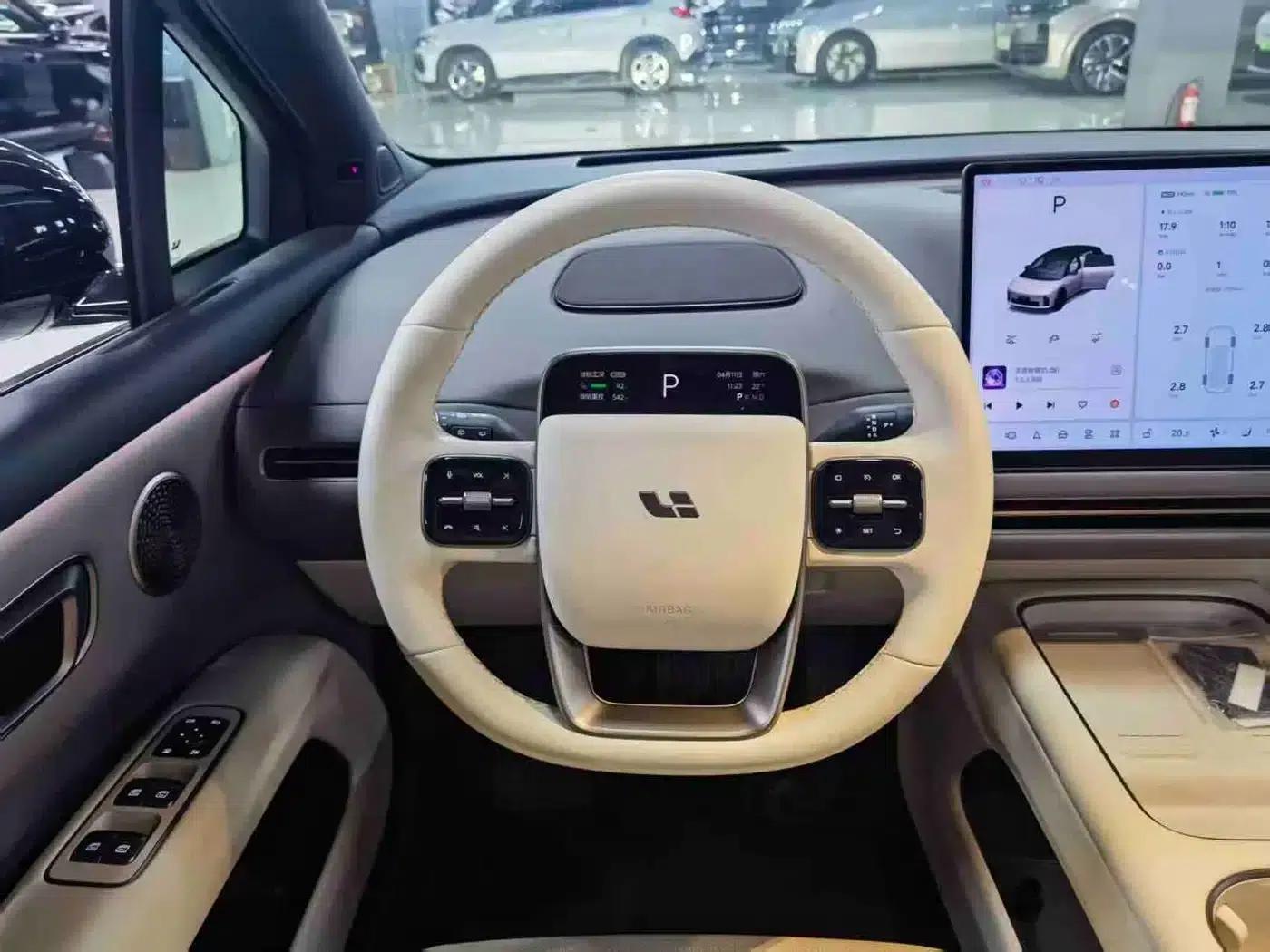 Li Auto i6 2025 Two-Wheel Drive Standard Edition — миниатюра 8