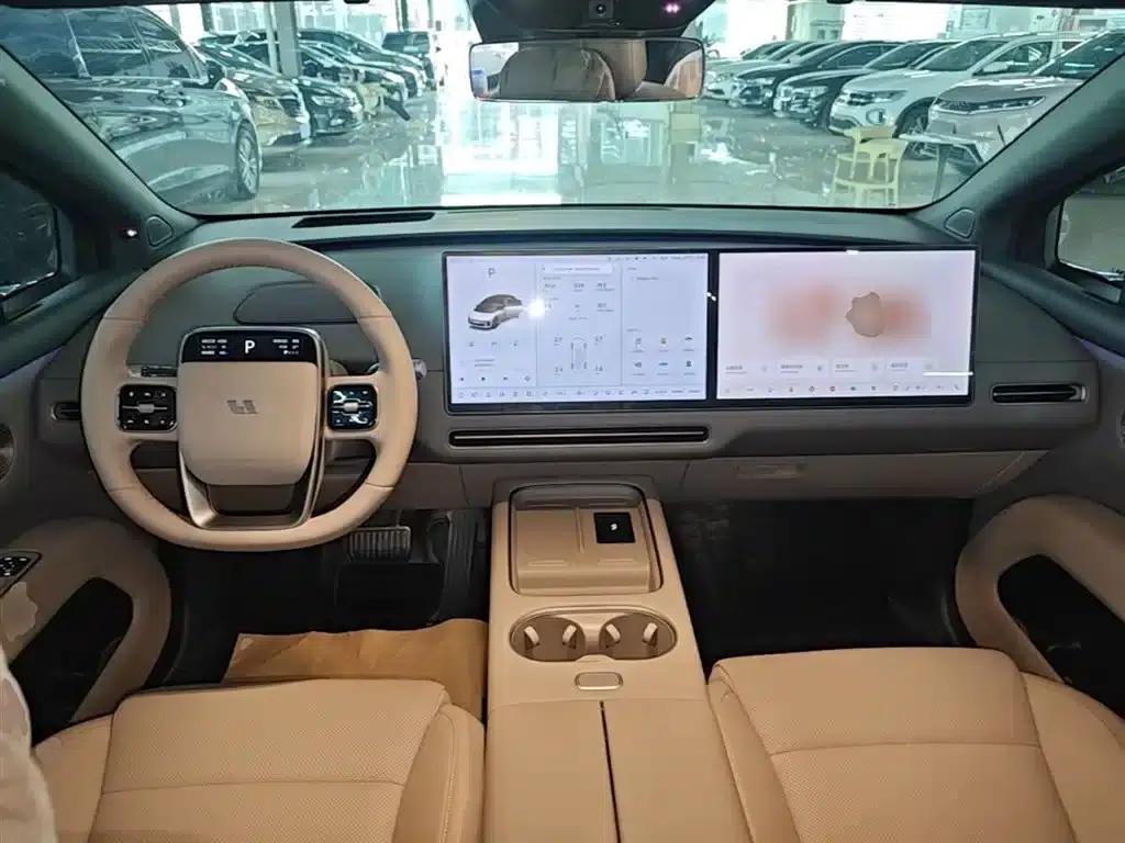 Li Auto i6 2025 AWD Standard Edition — миниатюра 10