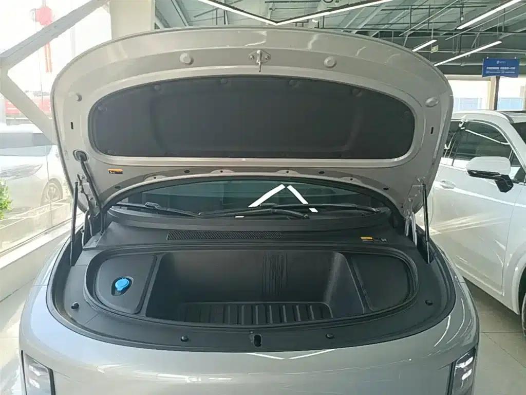 Li Auto i6 2025 AWD Standard Edition — миниатюра 20
