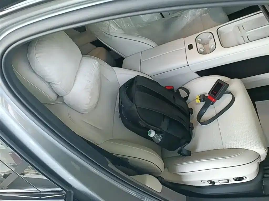 Li Auto i6 2025 AWD Standard Edition — миниатюра 25