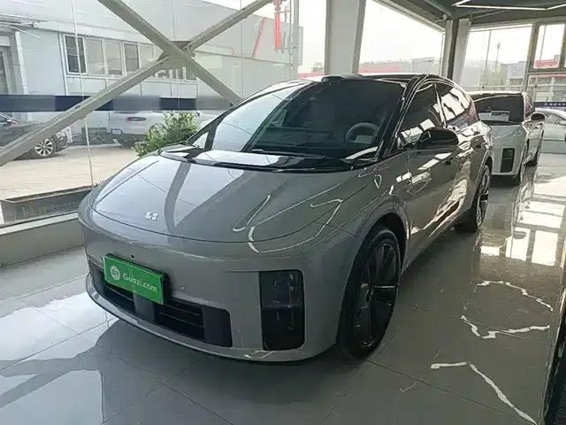Li Auto i6 2025 AWD Standard Edition