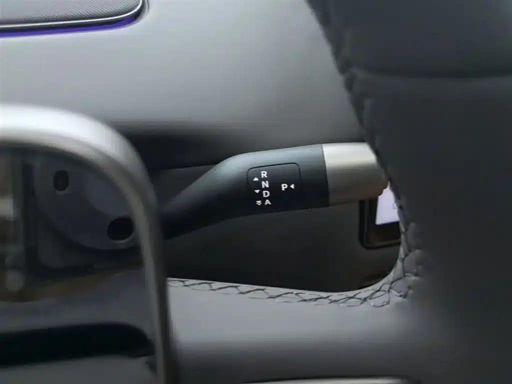 Li Auto i6 2025 Two-Wheel Drive Standard Edition — миниатюра 14