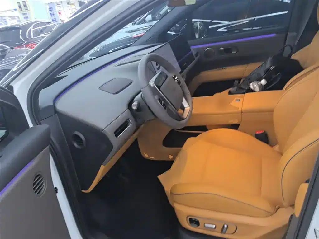 Li Auto i6 2025 Two-Wheel Drive Standard Edition — миниатюра 15