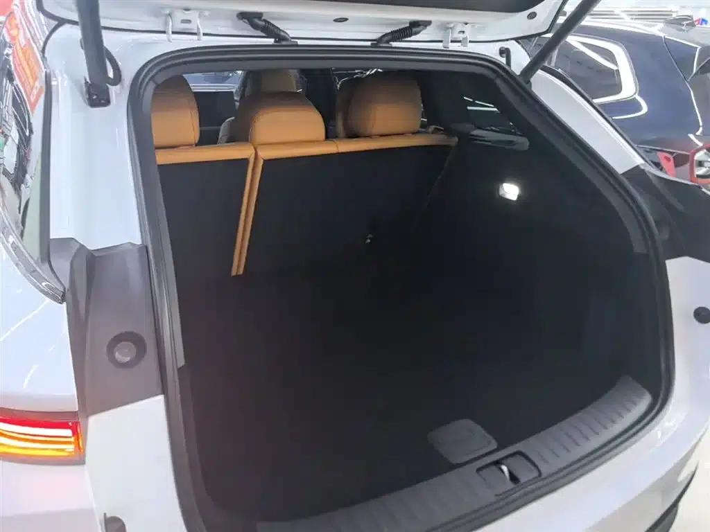 Li Auto i6 2025 Two-Wheel Drive Standard Edition — миниатюра 19