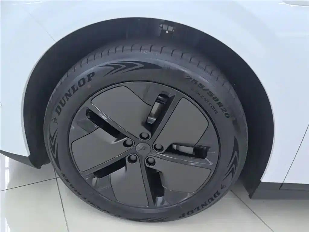 Li Auto i6 2025 Two-Wheel Drive Standard Edition — миниатюра 23