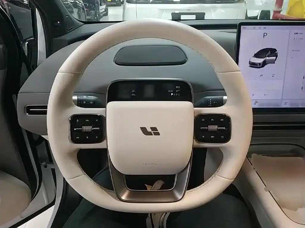 Li Auto i6 2025 Two-Wheel Drive Standard Edition — миниатюра 11