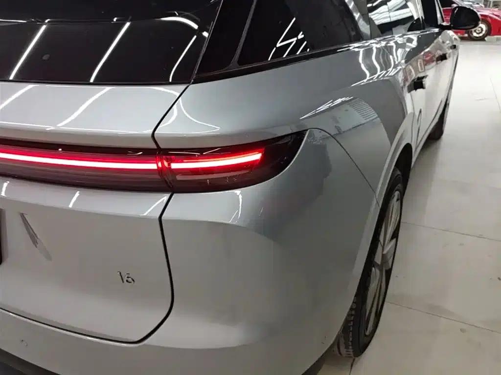 Li Auto i6 2025 Two-Wheel Drive Standard Edition — миниатюра 8
