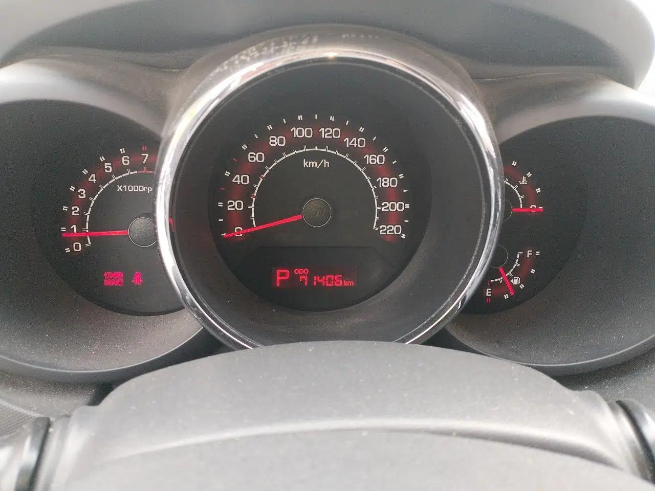 Kia Soul 2013 1.6L AT Premium — миниатюра 12