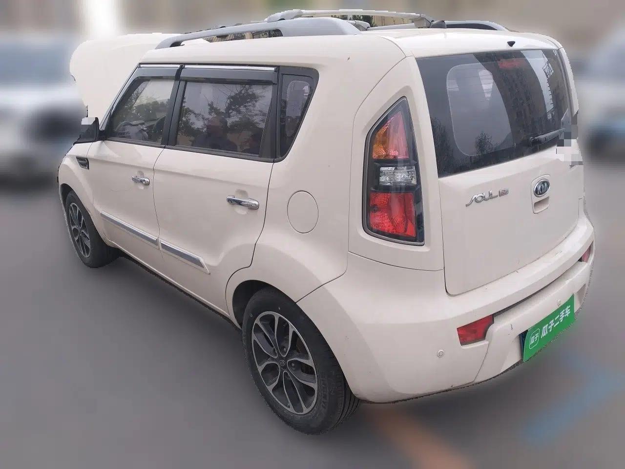 Kia Soul 2013 1.6L AT Premium — миниатюра 4