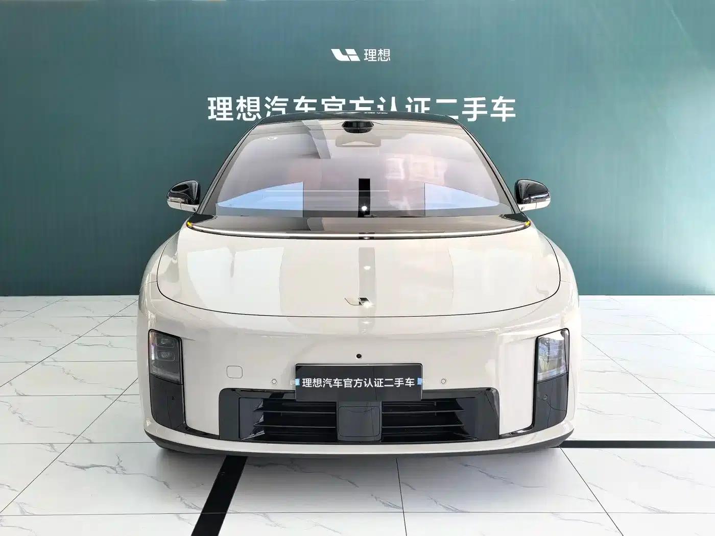 Li Auto i8 2025 Standard Edition — миниатюра 2