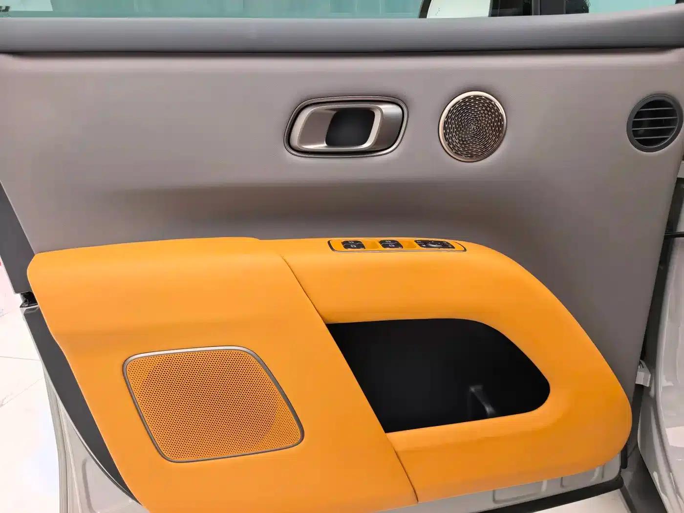 Li Auto i8 2025 Standard Edition — миниатюра 4
