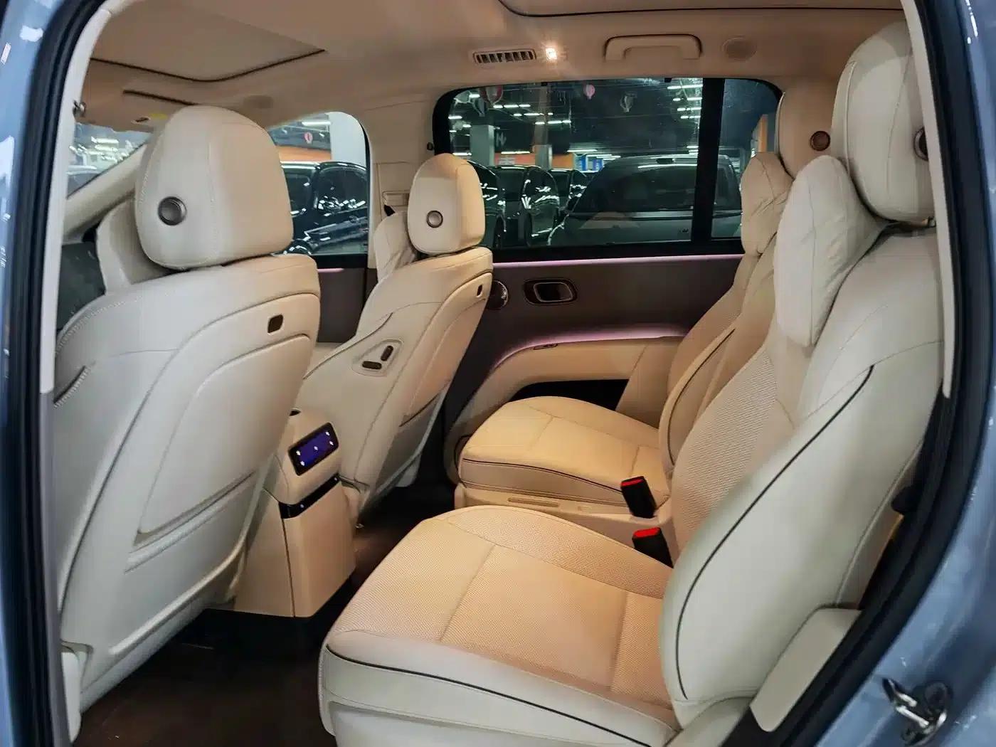 Li Auto i8 2025 Standard Edition — миниатюра 6
