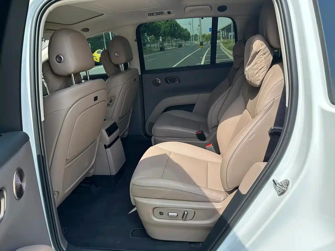 Li Auto i8 2025 Standard Edition — миниатюра 12
