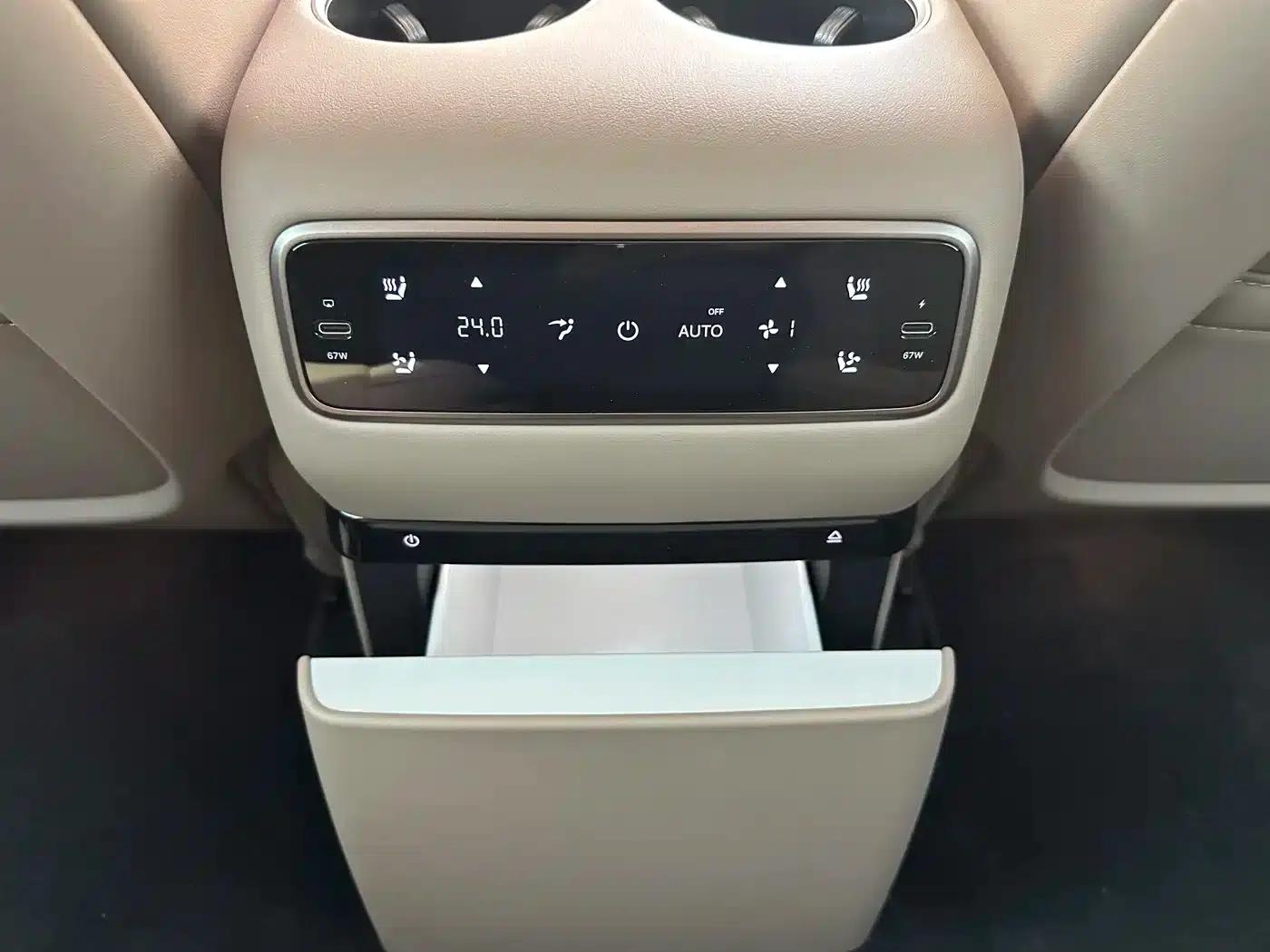 Li Auto i8 2025 Standard Edition — миниатюра 13