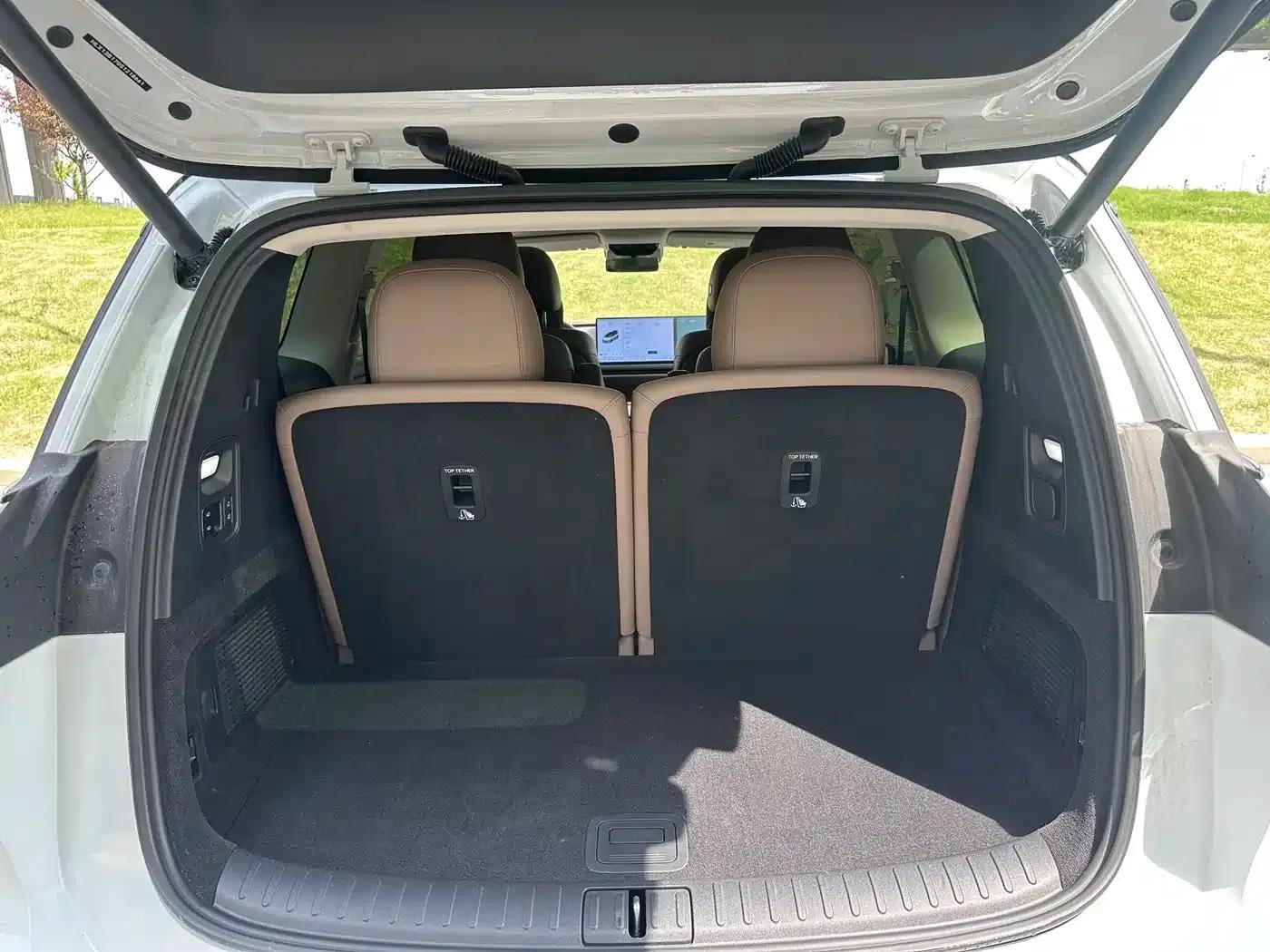Li Auto i8 2025 Standard Edition — миниатюра 15