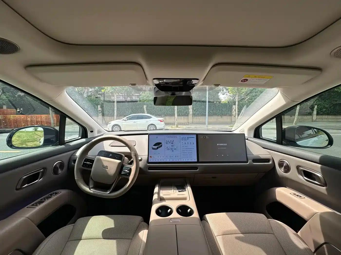 Li Auto i8 2025 Standard Edition — миниатюра 10