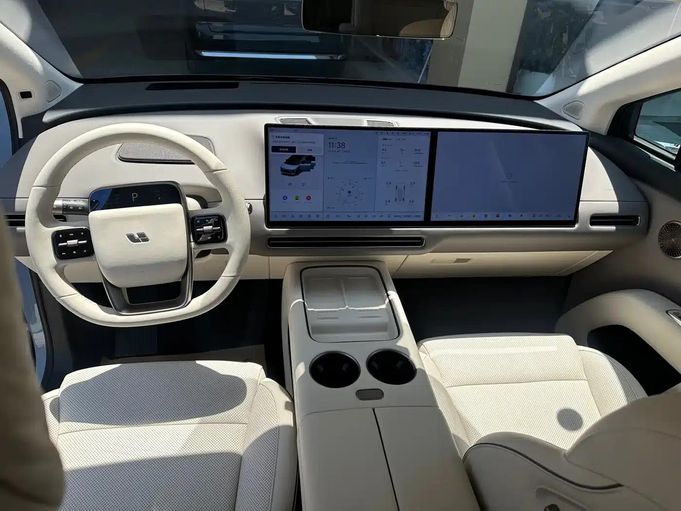 Li Auto i8 2025 Standard Edition — миниатюра 4