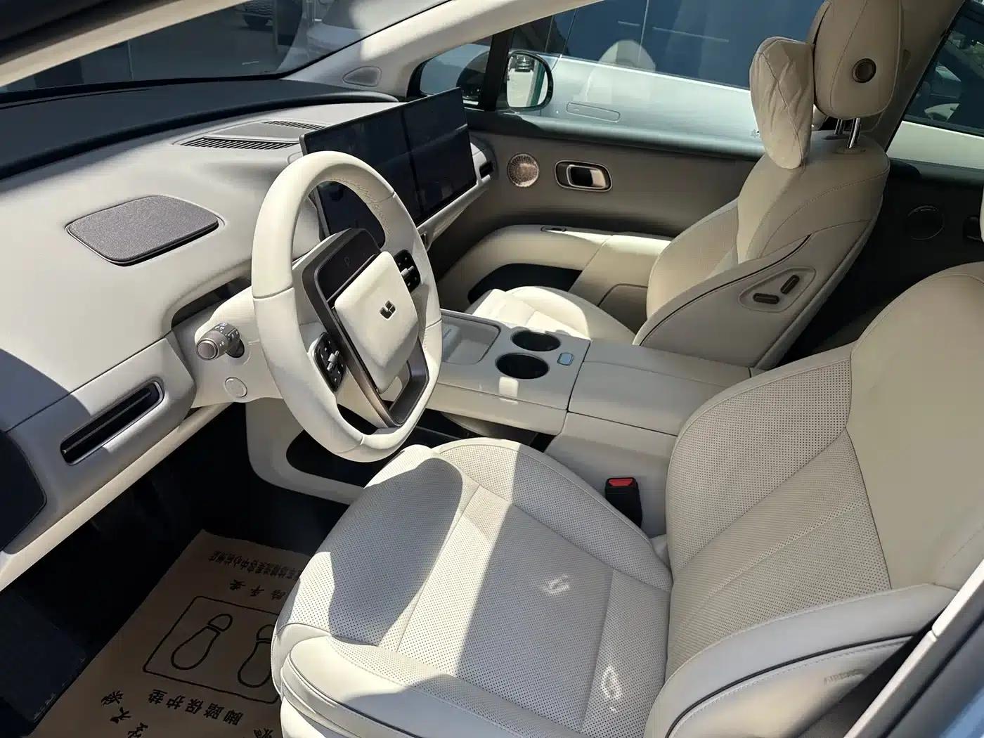 Li Auto i8 2025 Standard Edition — миниатюра 9