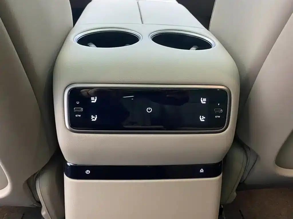 Li Auto i8 2025 Standard Edition — миниатюра 23