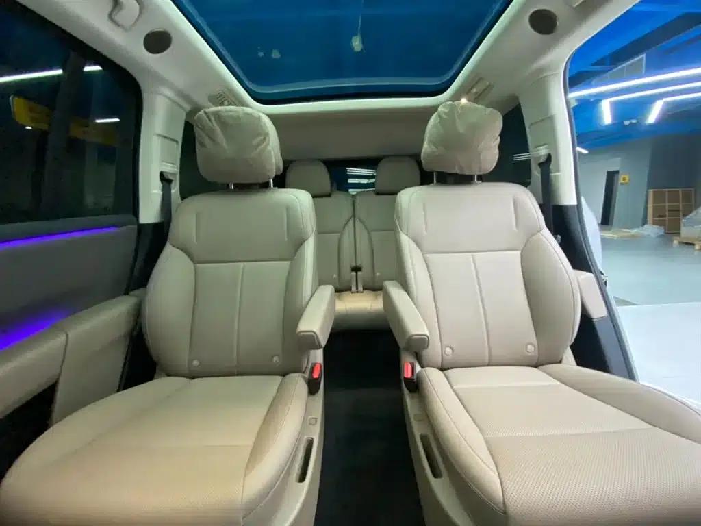 Li Auto i8 2025 Standard Edition — миниатюра 25
