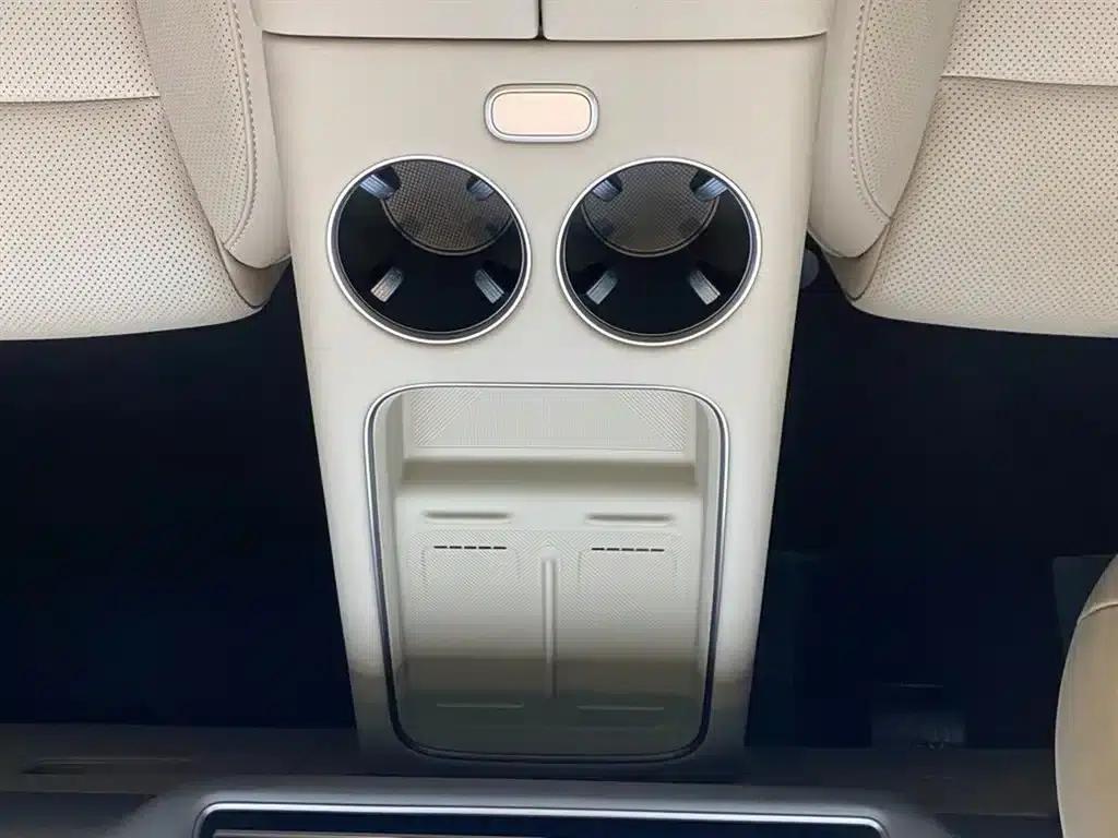 Li Auto i8 2025 Standard Edition — миниатюра 28