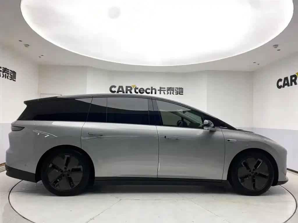 Li Auto i8 2025 Standard Edition — миниатюра 4
